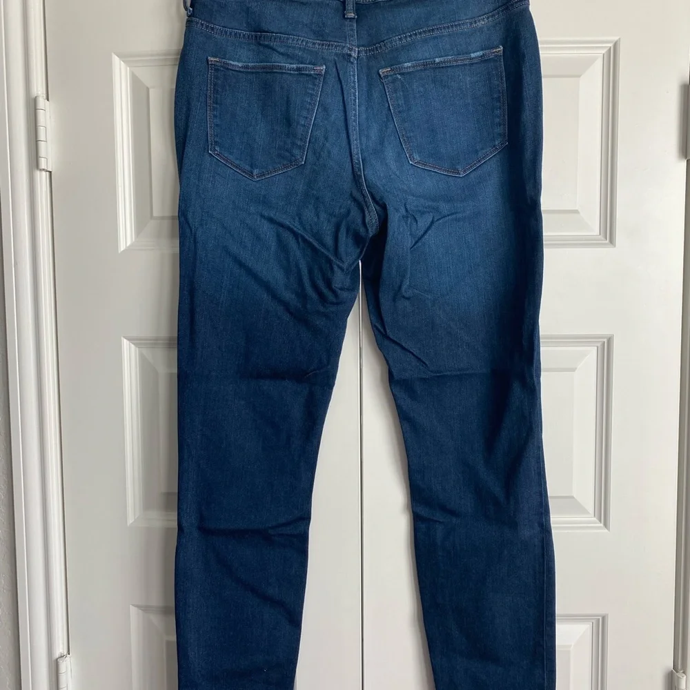 Universal Thread Blue High Rise Jeans - Picture 2 of 2